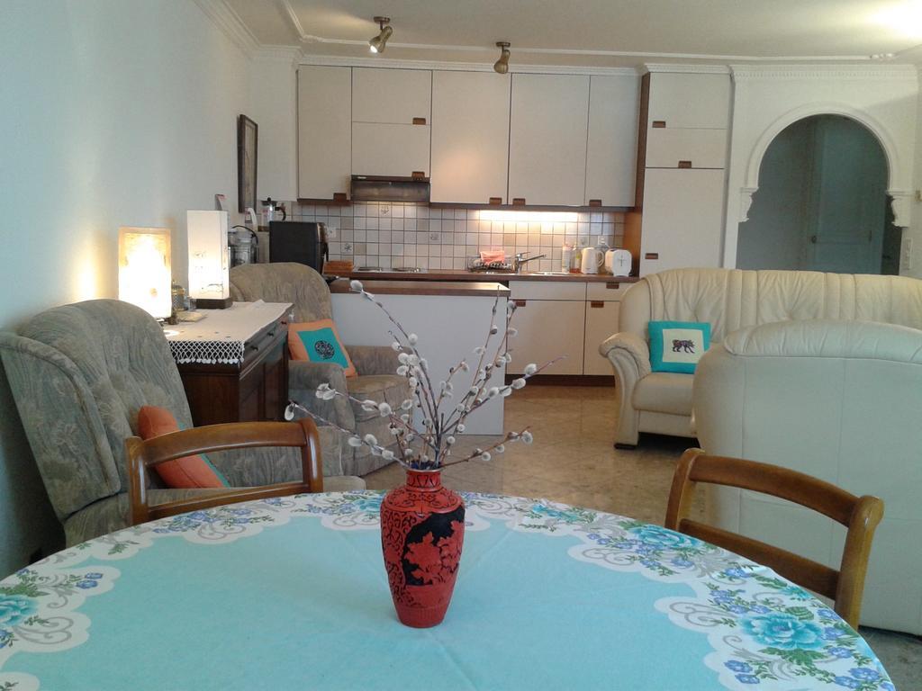 Le Lacustre 4Th Floor Port-Valais الغرفة الصورة